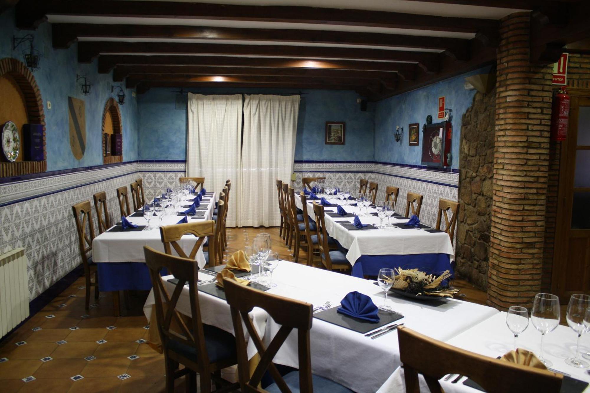 Hotel Carvajal Torrejón el Rubio Esterno foto