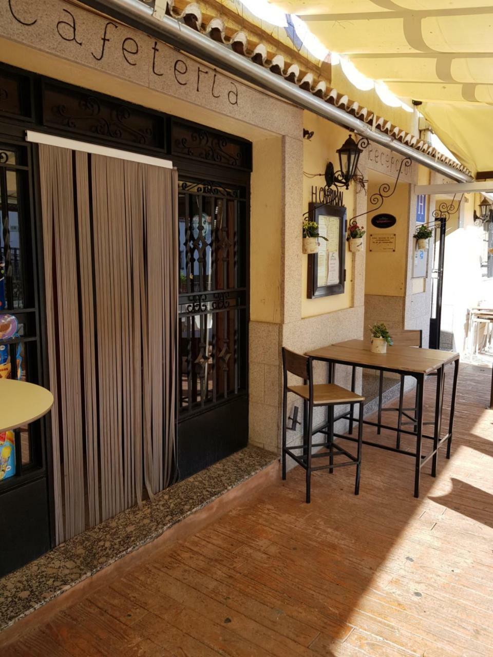 Hotel Carvajal Torrejón el Rubio Esterno foto